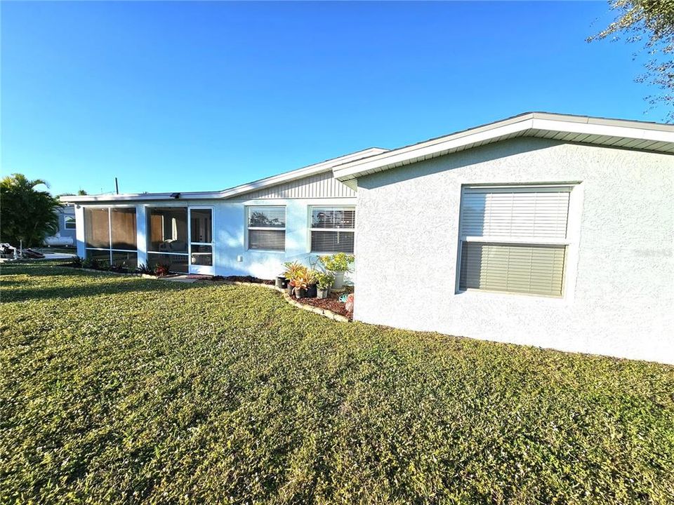 For Rent: $4,000 (2 beds, 2 baths, 1348 Square Feet)