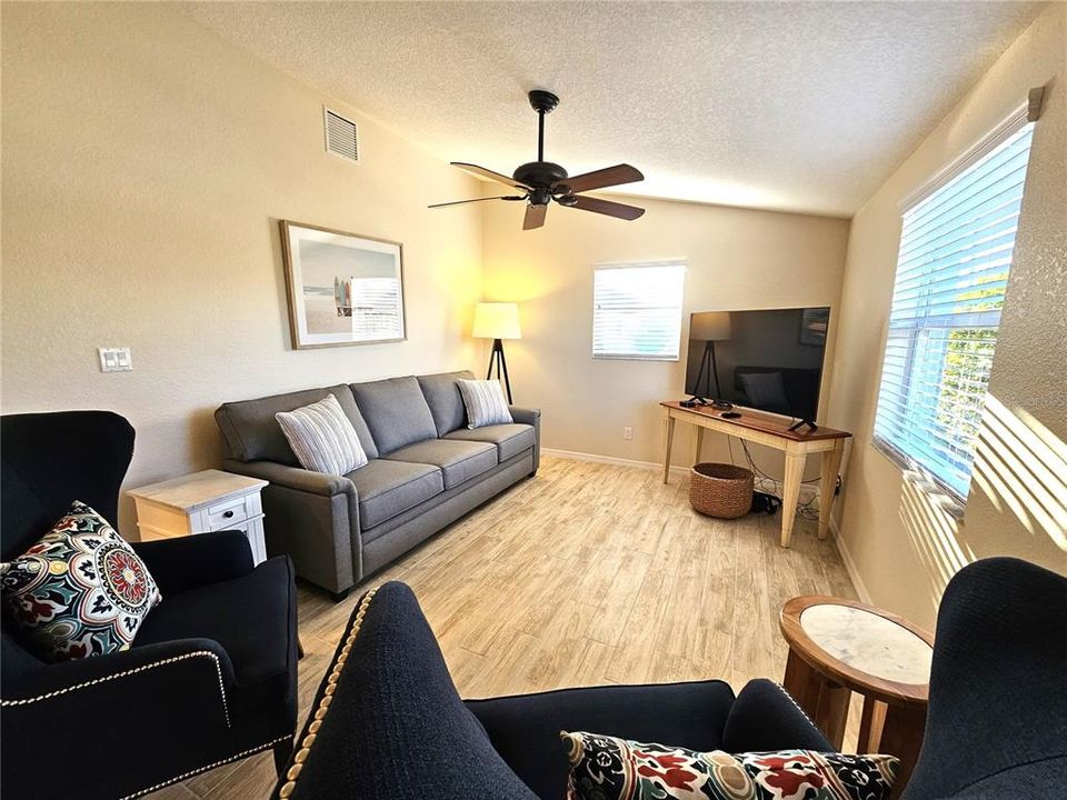 For Rent: $4,000 (2 beds, 2 baths, 1348 Square Feet)