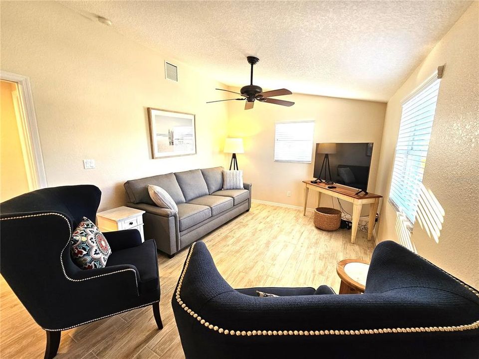 For Rent: $4,000 (2 beds, 2 baths, 1348 Square Feet)