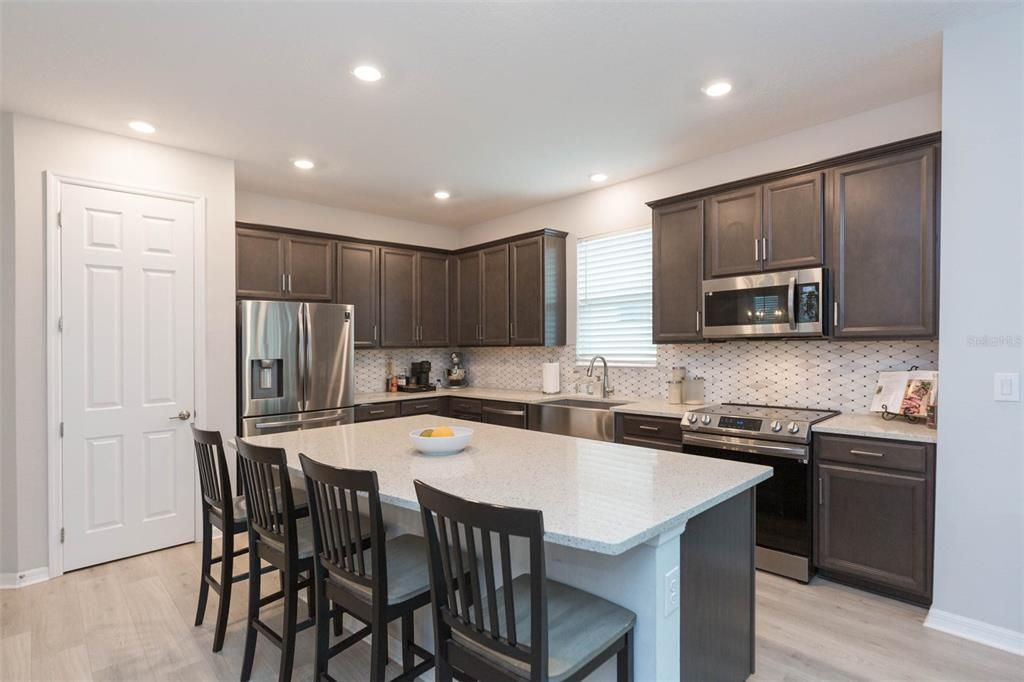 For Sale: $659,000 (4 beds, 3 baths, 2798 Square Feet)