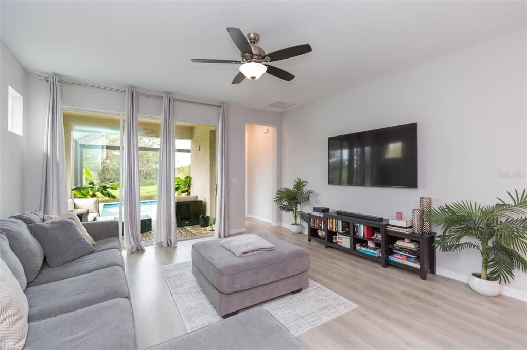 For Sale: $659,000 (4 beds, 3 baths, 2798 Square Feet)