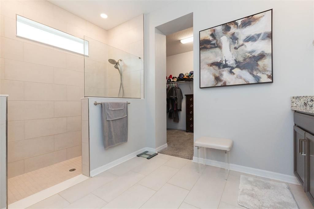 For Sale: $659,000 (4 beds, 3 baths, 2798 Square Feet)