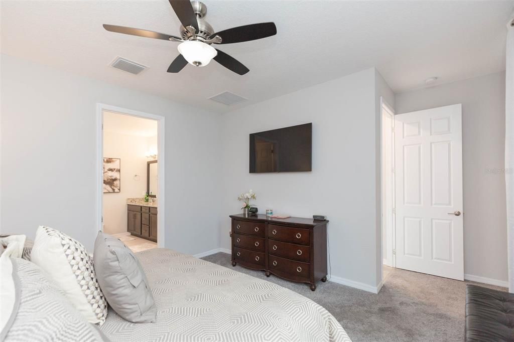 For Sale: $659,000 (4 beds, 3 baths, 2798 Square Feet)