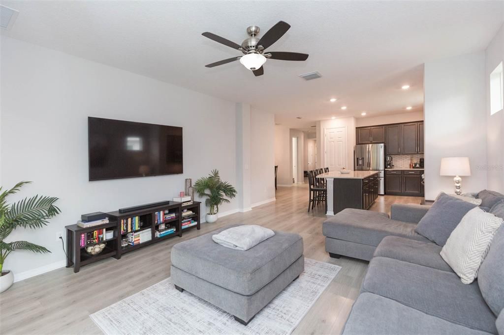 For Sale: $659,000 (4 beds, 3 baths, 2798 Square Feet)