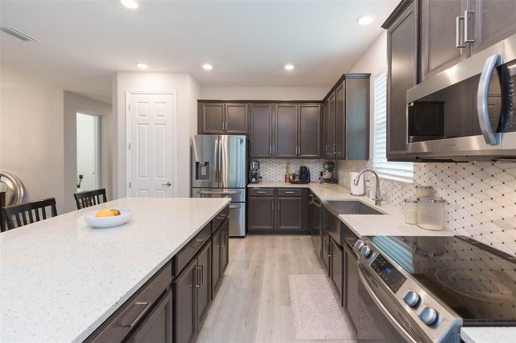 For Sale: $659,000 (4 beds, 3 baths, 2798 Square Feet)