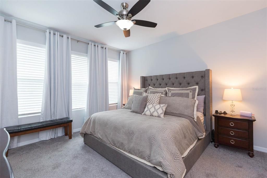 For Sale: $659,000 (4 beds, 3 baths, 2798 Square Feet)