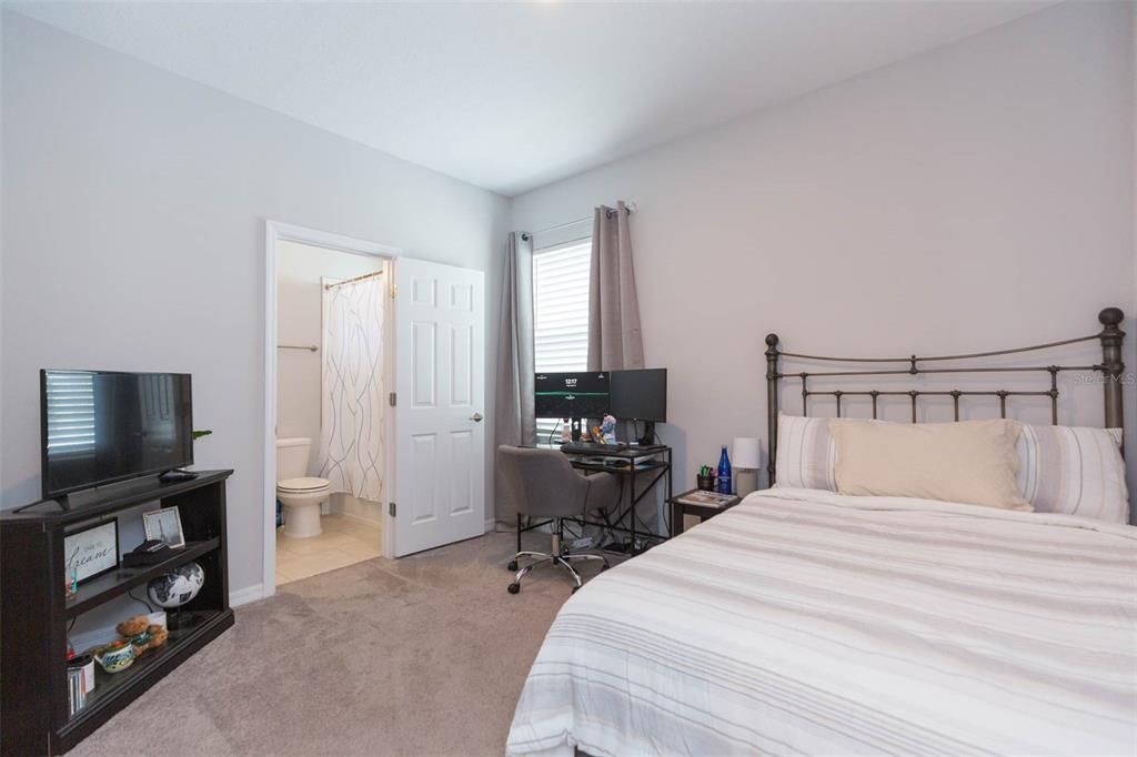 For Sale: $659,000 (4 beds, 3 baths, 2798 Square Feet)