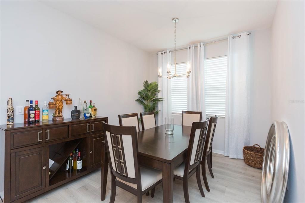 For Sale: $659,000 (4 beds, 3 baths, 2798 Square Feet)