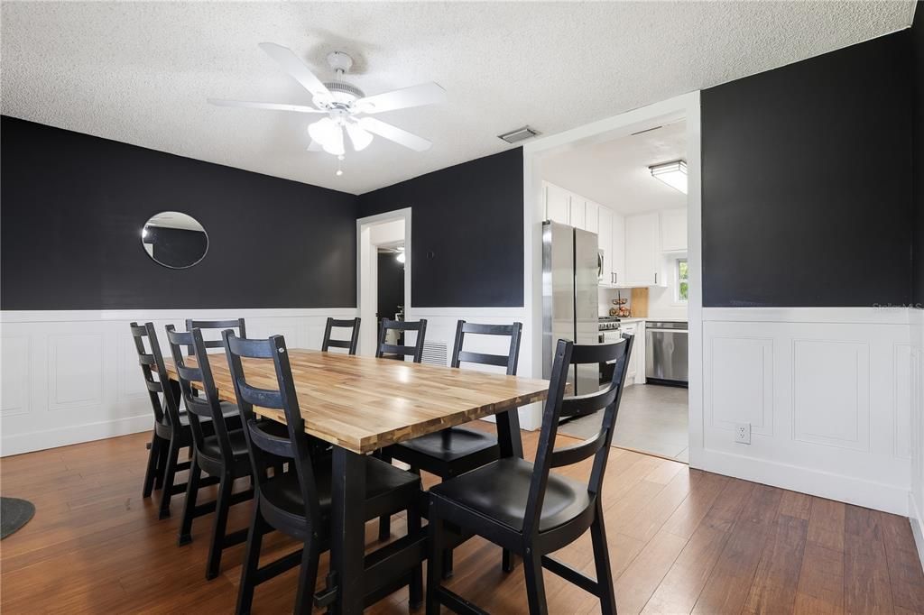 For Sale: $330,000 (3 beds, 2 baths, 1488 Square Feet)