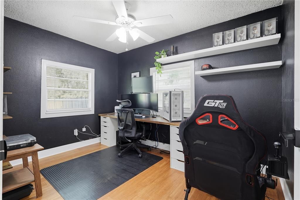 For Sale: $330,000 (3 beds, 2 baths, 1488 Square Feet)