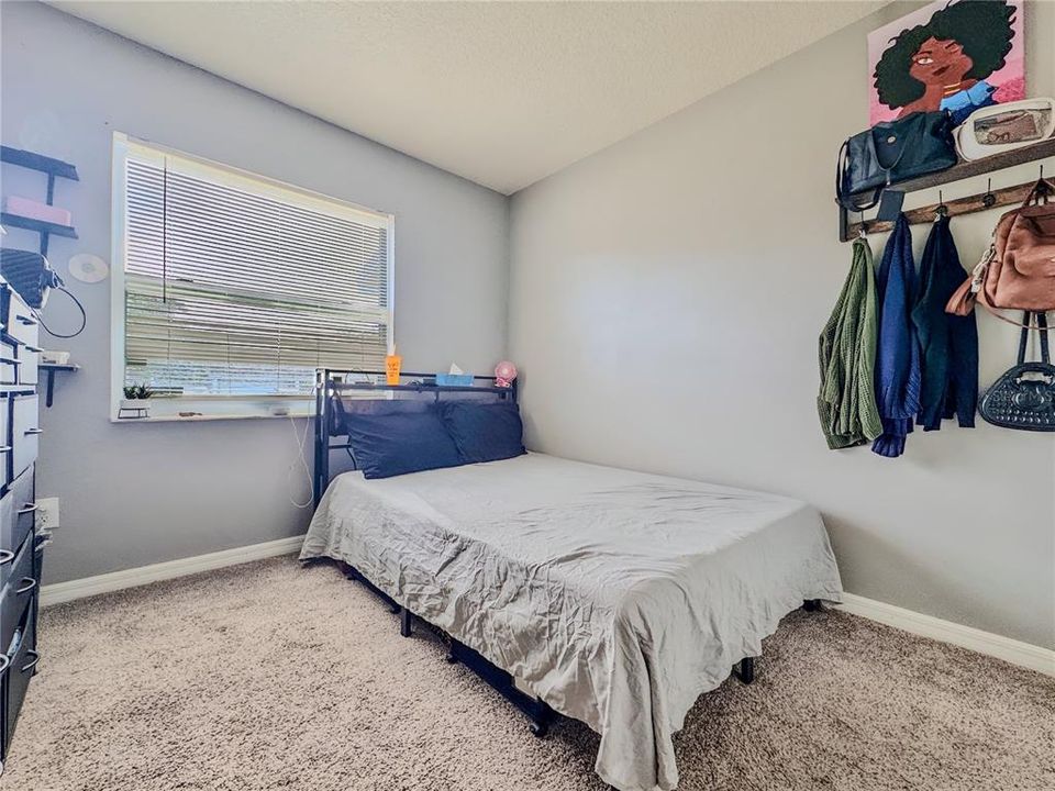 Под контрактом: $260,000 (3 спален, 1 ванн, 972 Квадратных фут)