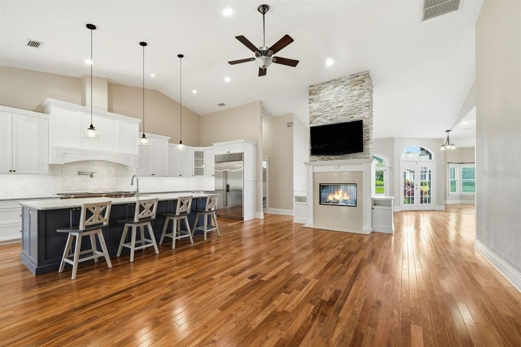 For Sale: $1,425,000 (3 beds, 3 baths, 2856 Square Feet)