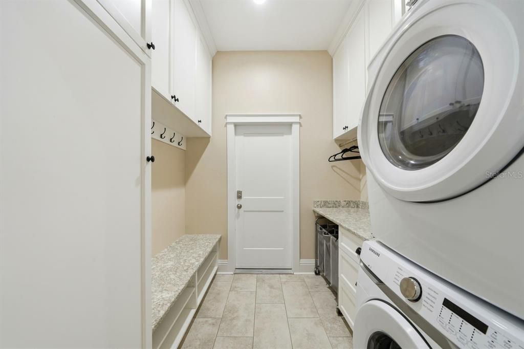 For Sale: $1,425,000 (3 beds, 3 baths, 2856 Square Feet)