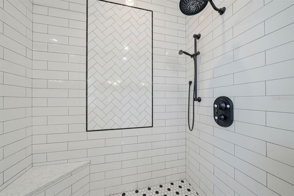 For Sale: $1,425,000 (3 beds, 3 baths, 2856 Square Feet)