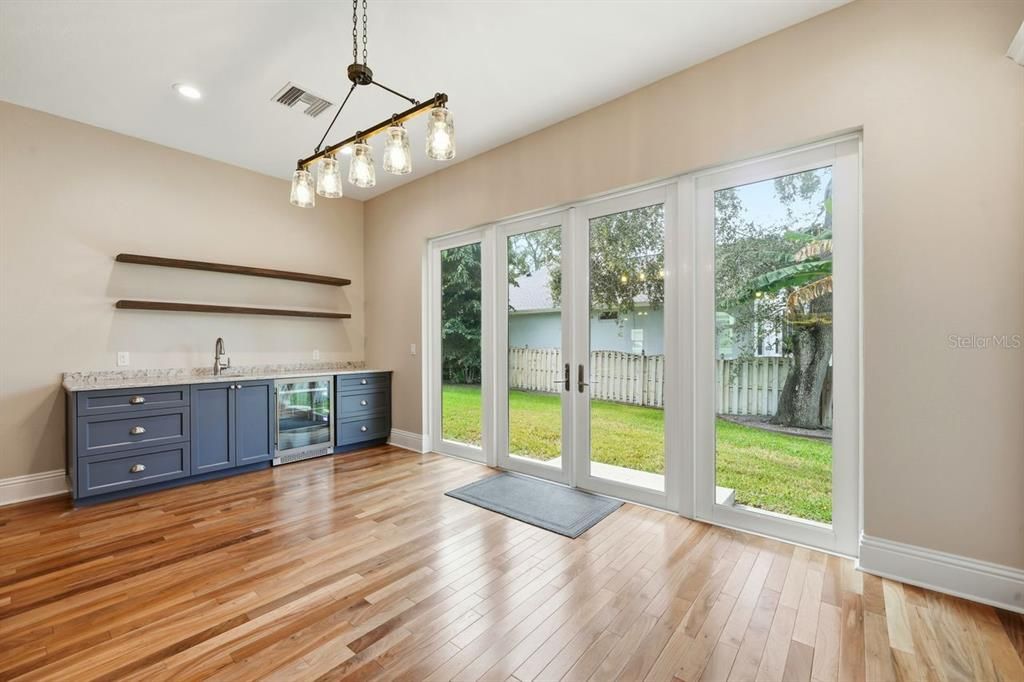 For Sale: $1,425,000 (3 beds, 3 baths, 2856 Square Feet)