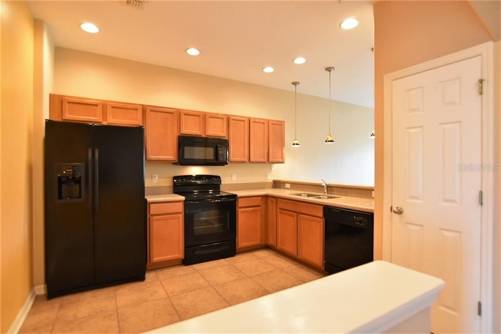 For Rent: $1,795 (3 beds, 2 baths, 1528 Square Feet)