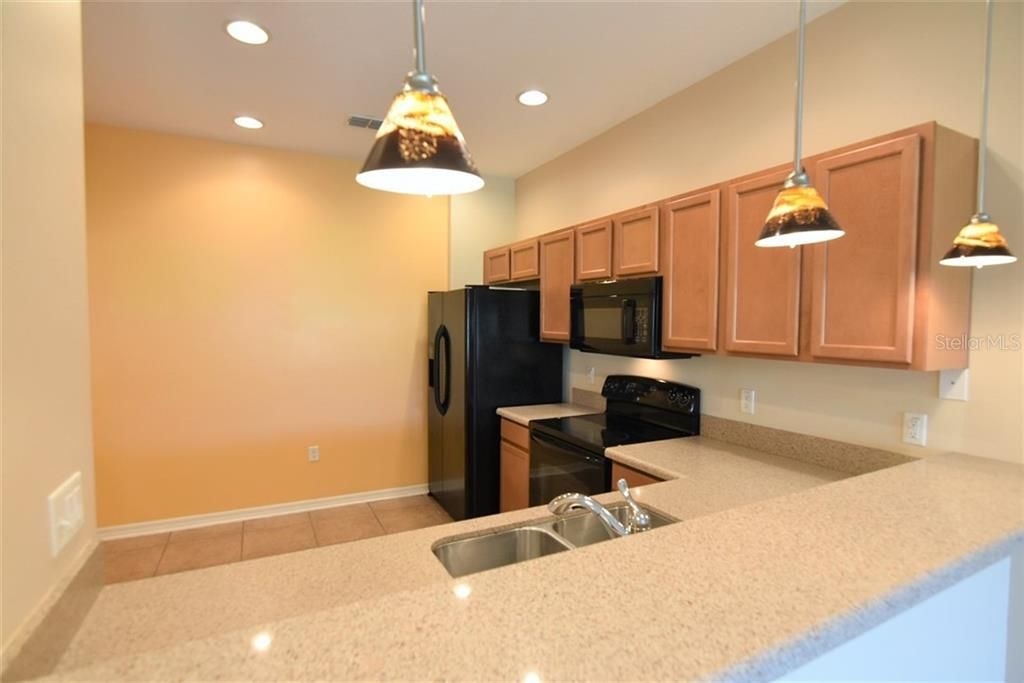 For Rent: $1,795 (3 beds, 2 baths, 1528 Square Feet)