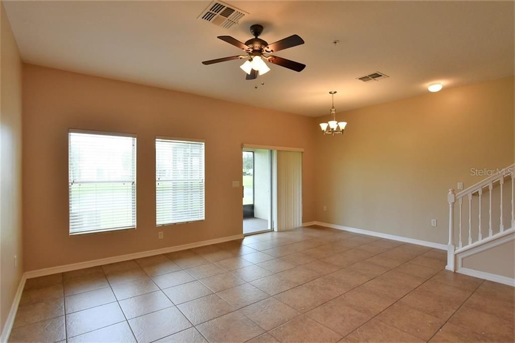 For Rent: $1,795 (3 beds, 2 baths, 1528 Square Feet)