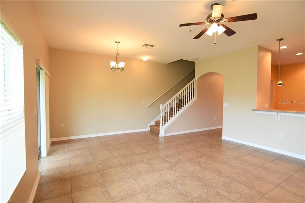 For Rent: $1,795 (3 beds, 2 baths, 1528 Square Feet)