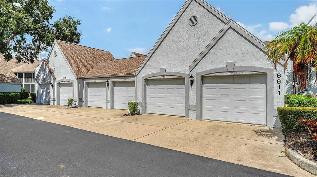 For Sale: $240,000 (2 beds, 2 baths, 1202 Square Feet)