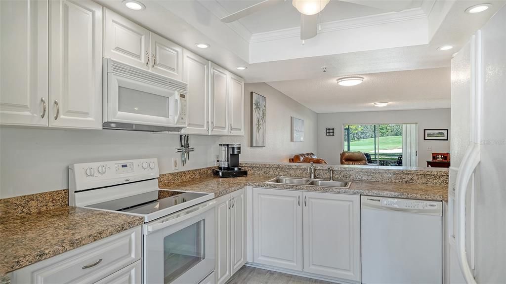 For Sale: $240,000 (2 beds, 2 baths, 1202 Square Feet)