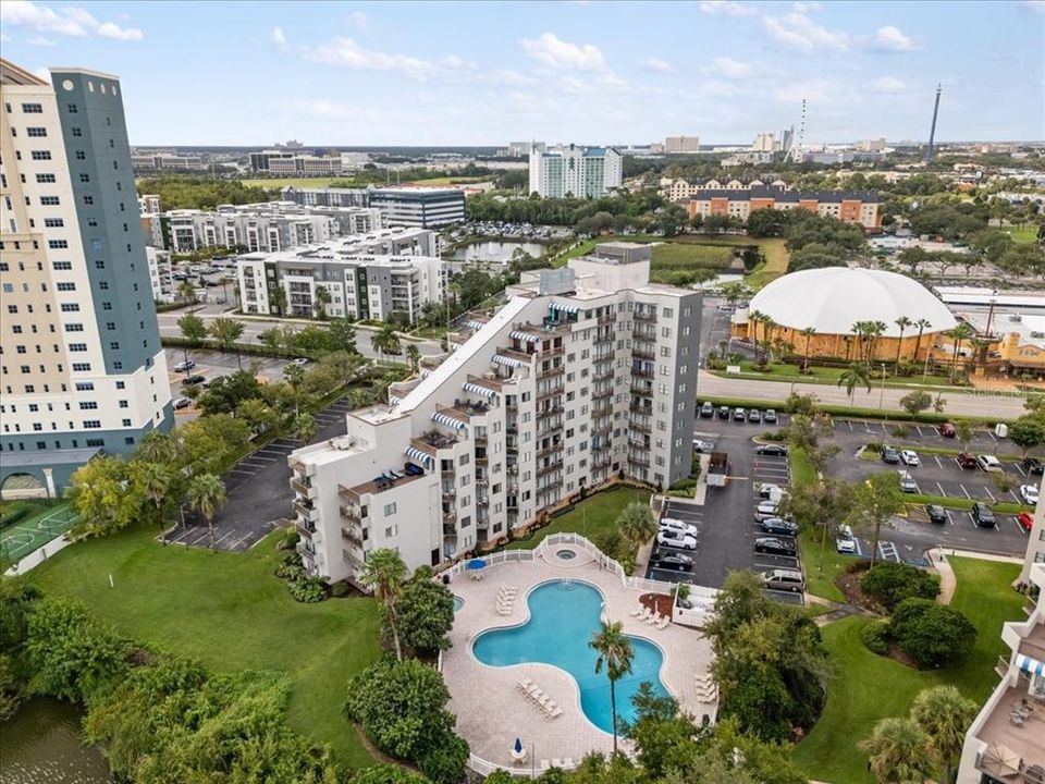 Vendido Recientemente: $279,000 (2 camas, 2 baños, 585 Pies cuadrados)