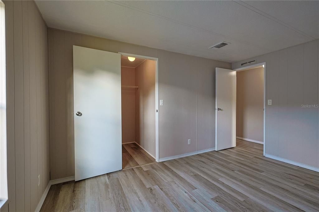 На продажу: $148,000 (2 спален, 2 ванн, 1152 Квадратных фут)