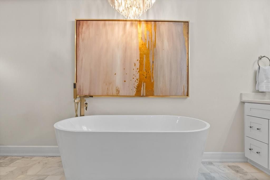 Под контрактом: $725,000 (3 спален, 2 ванн, 1874 Квадратных фут)