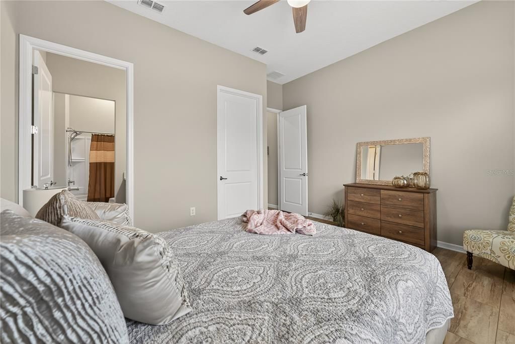 待售: $769,900 (3 贝兹, 3 浴室, 2955 平方英尺)