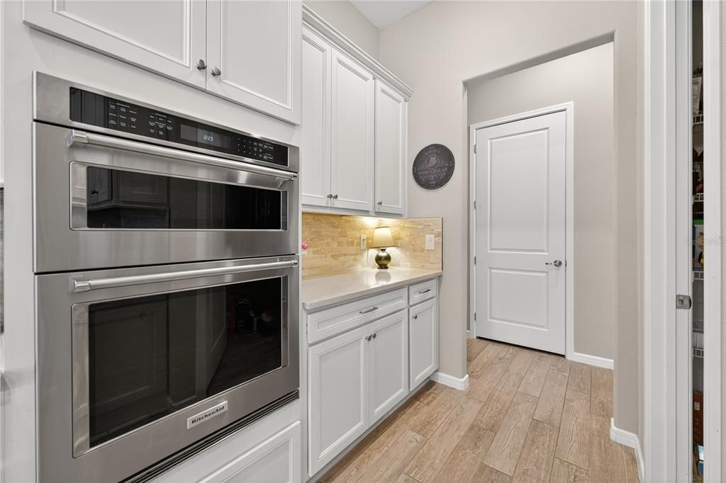 待售: $769,900 (3 贝兹, 3 浴室, 2955 平方英尺)