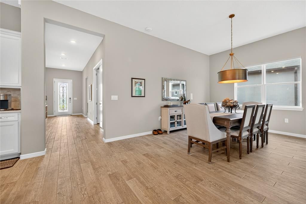 待售: $769,900 (3 贝兹, 3 浴室, 2955 平方英尺)