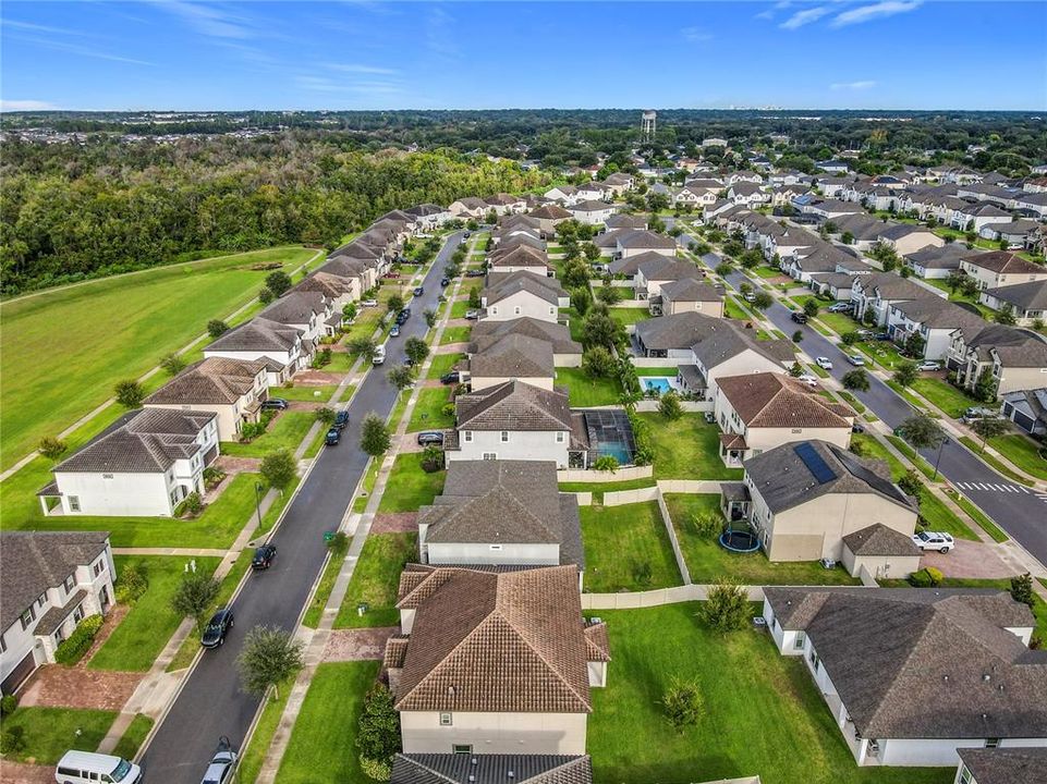 For Sale: $745,000 (7 beds, 4 baths, 4700 Square Feet)