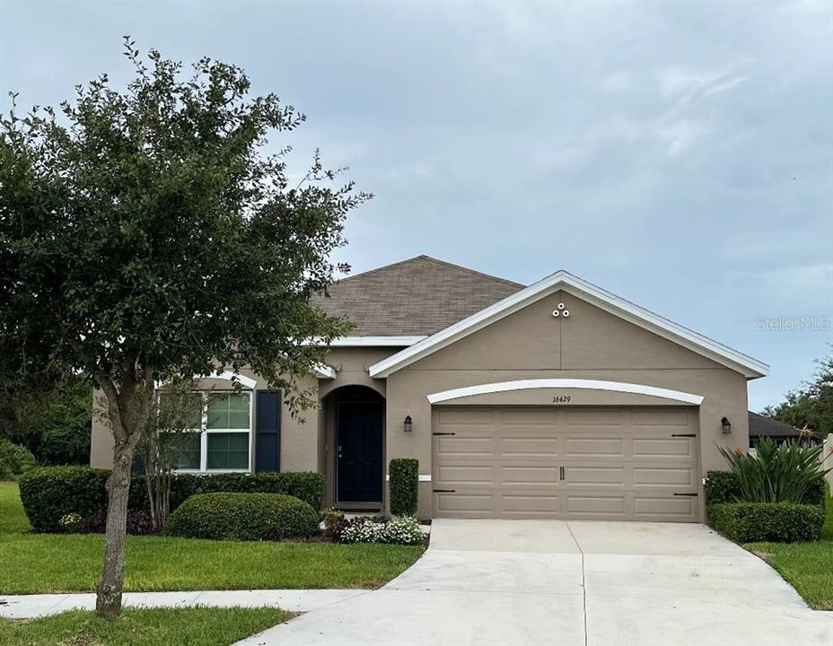 Active With Contract: $329,500 (4 beds, 2 baths, 1846 Square Feet)