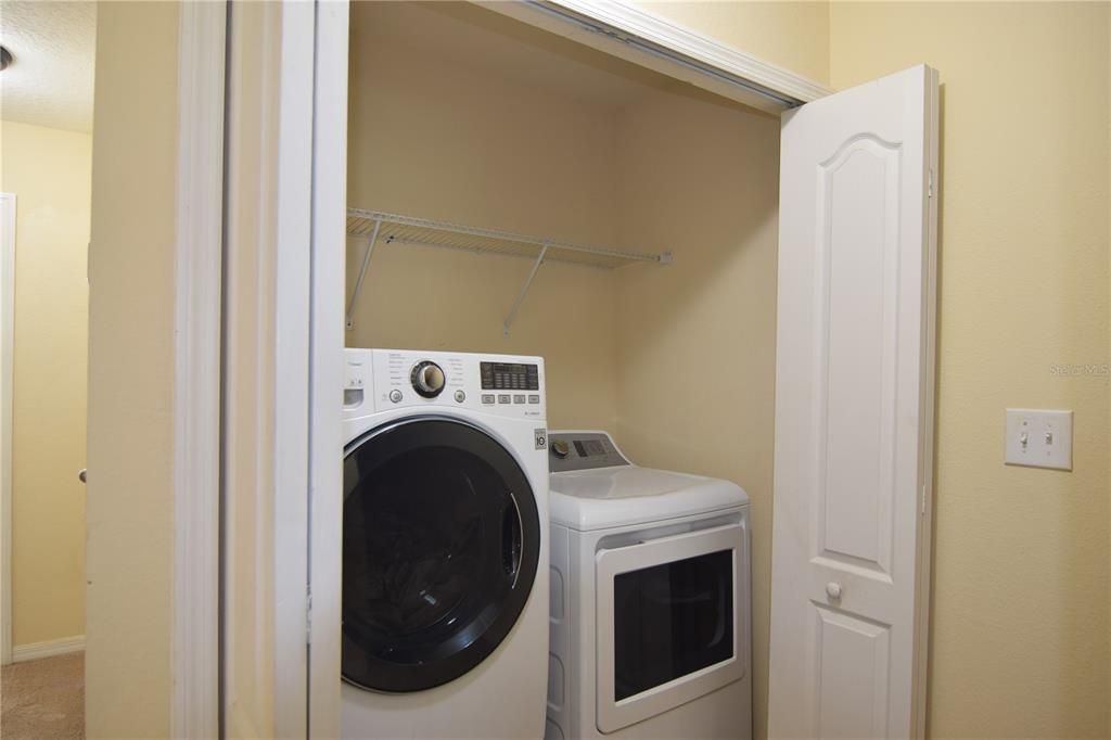 На продажу: $325,000 (3 спален, 2 ванн, 1369 Квадратных фут)