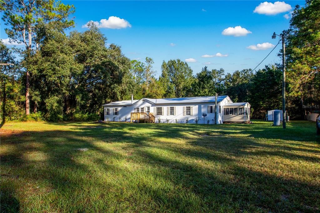 待售: $230,000 (5 贝兹, 2 浴室, 2052 平方英尺)