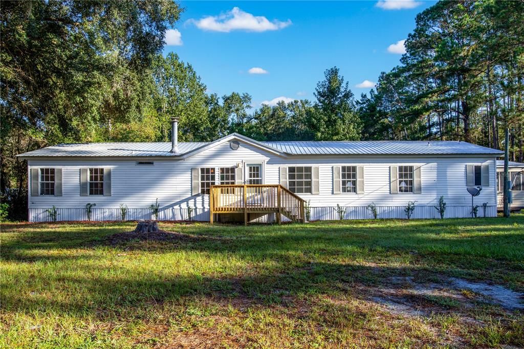 待售: $230,000 (5 贝兹, 2 浴室, 2052 平方英尺)