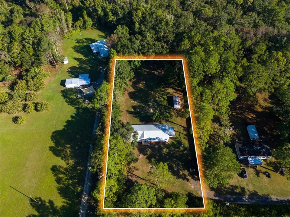 待售: $230,000 (5 贝兹, 2 浴室, 2052 平方英尺)