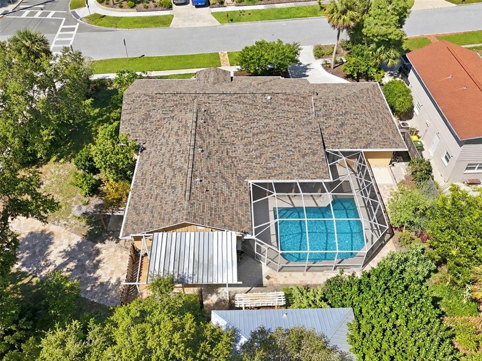 Active With Contract: $1,000,000 (3 beds, 2 baths, 2239 Square Feet)