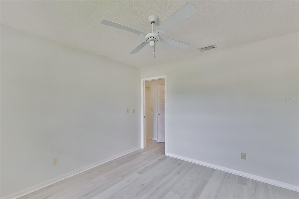 На продажу: $189,000 (2 спален, 2 ванн, 1378 Квадратных фут)