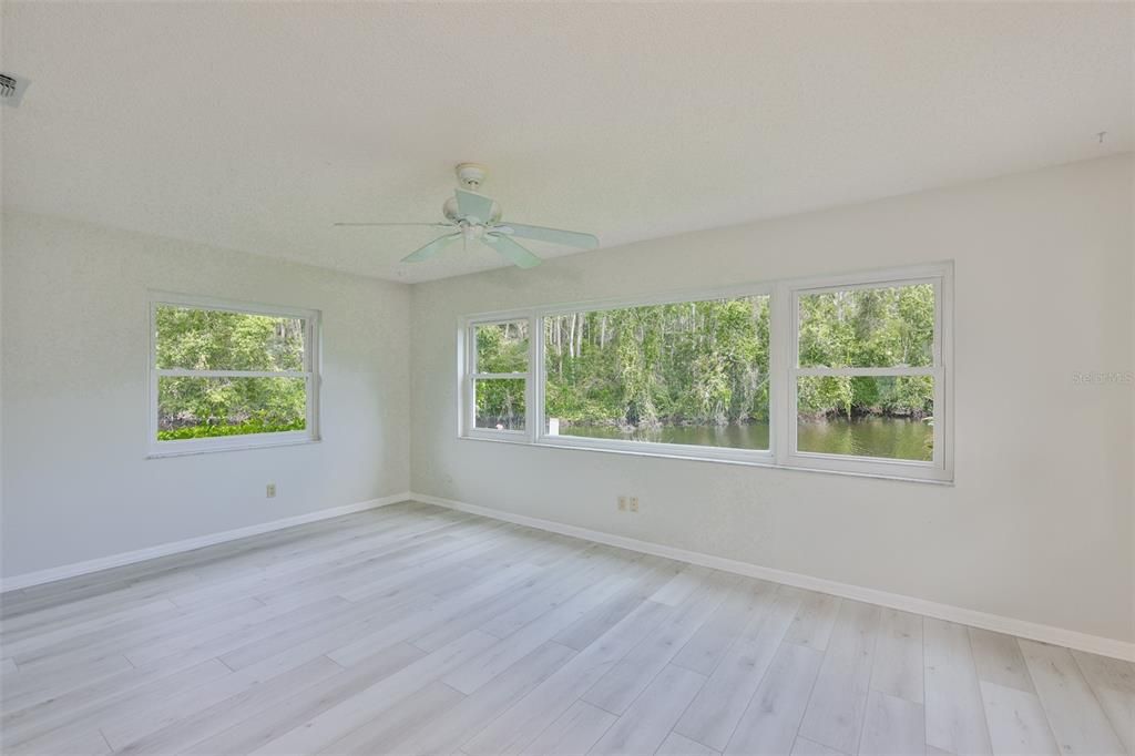 На продажу: $189,000 (2 спален, 2 ванн, 1378 Квадратных фут)