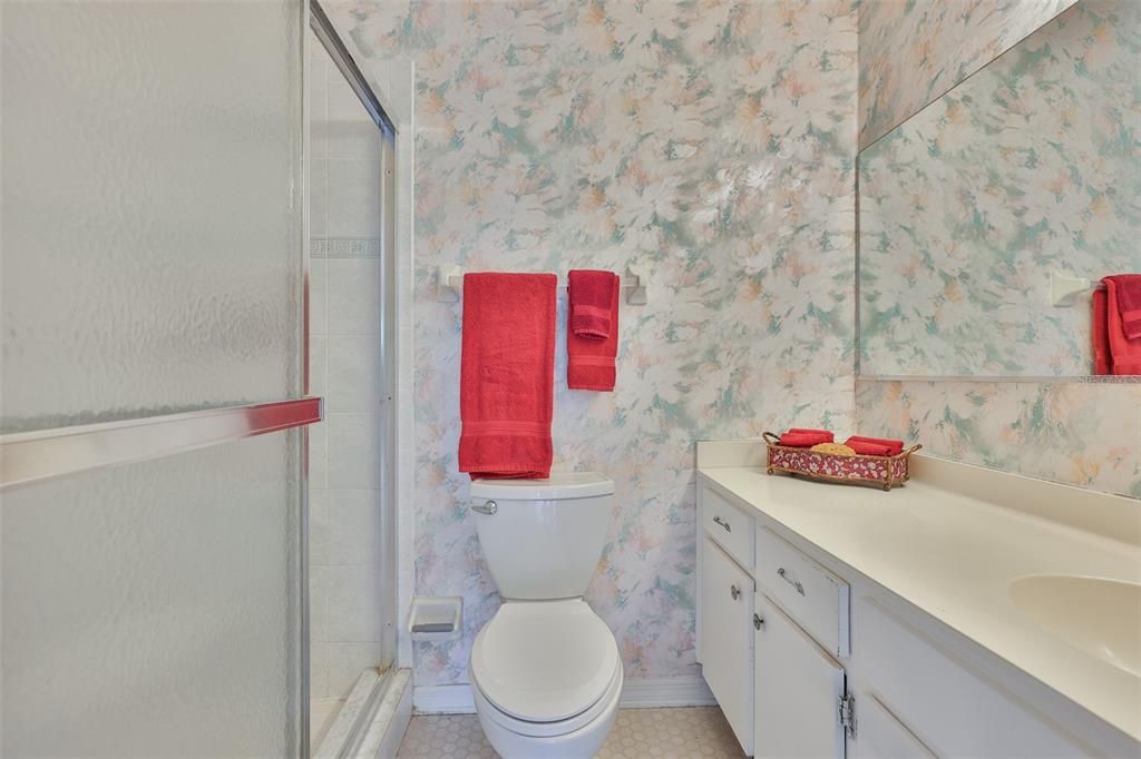 На продажу: $189,000 (2 спален, 2 ванн, 1378 Квадратных фут)