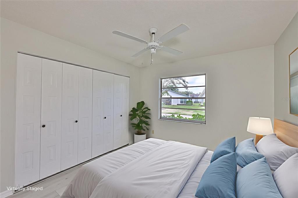 На продажу: $189,000 (2 спален, 2 ванн, 1378 Квадратных фут)