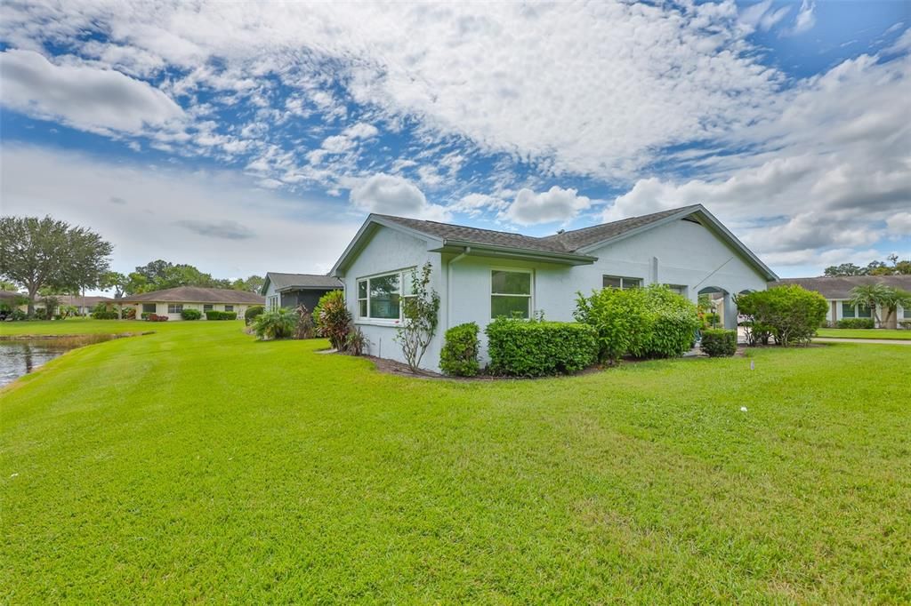 На продажу: $189,000 (2 спален, 2 ванн, 1378 Квадратных фут)