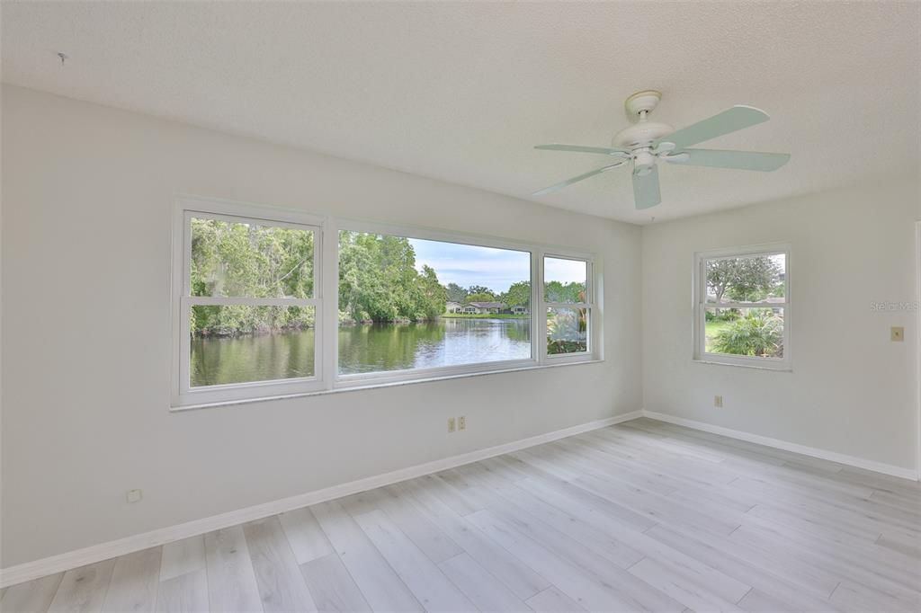 На продажу: $189,000 (2 спален, 2 ванн, 1378 Квадратных фут)