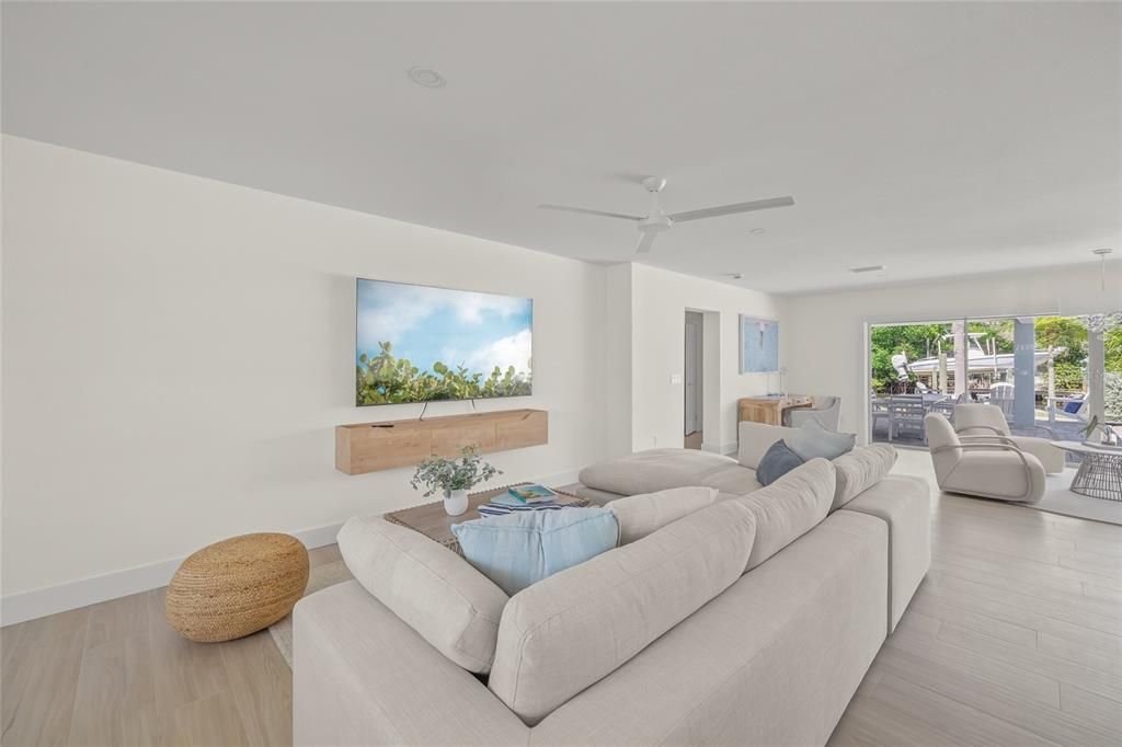 For Sale: $2,700,000 (3 beds, 3 baths, 2343 Square Feet)