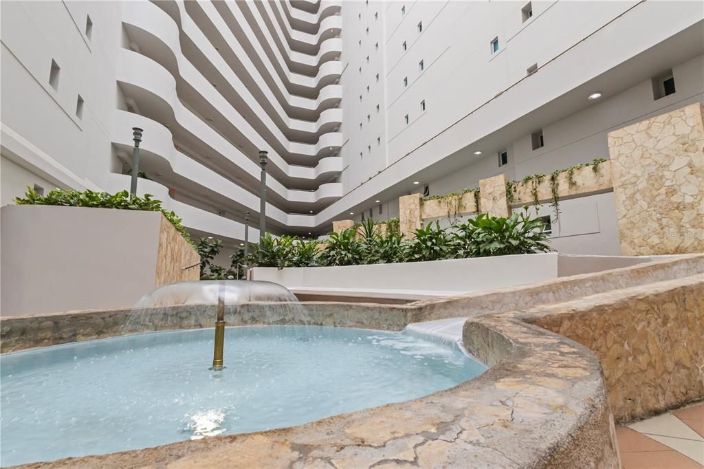 En Renta: $6,950 (3 camas, 2 baños, 2187 Pies cuadrados)