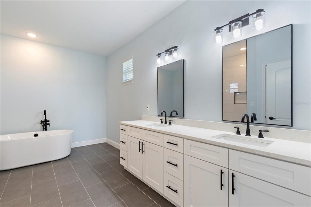 На продажу: $499,900 (3 спален, 2 ванн, 2244 Квадратных фут)