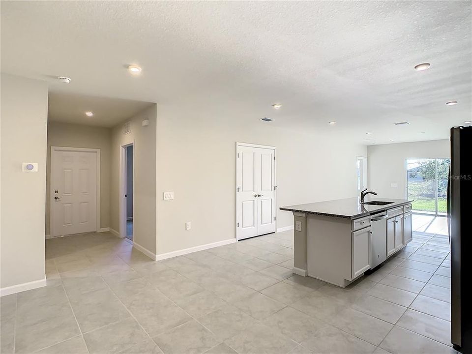 En Renta: $1,699 (3 camas, 2 baños, 1496 Pies cuadrados)