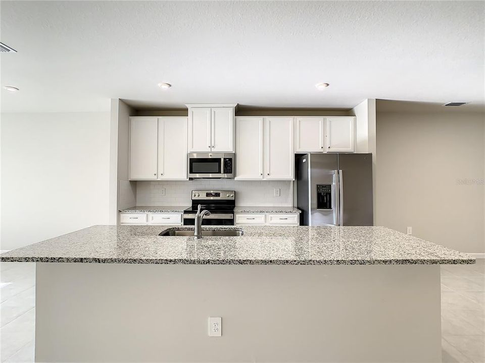 En Renta: $1,699 (3 camas, 2 baños, 1496 Pies cuadrados)