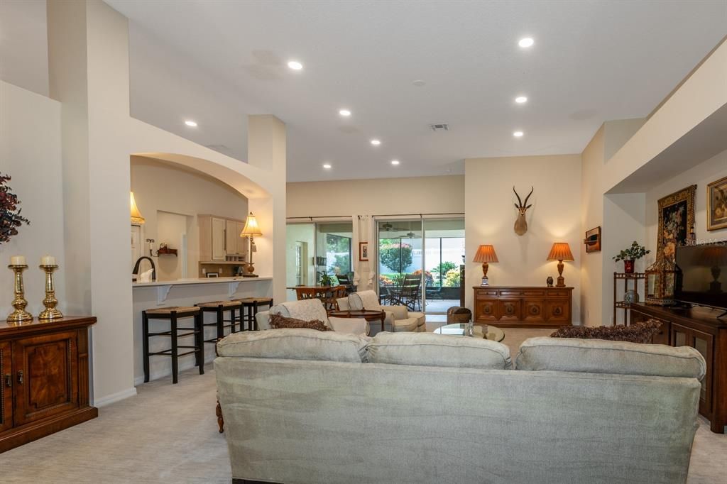 For Sale: $520,000 (4 beds, 3 baths, 2841 Square Feet)